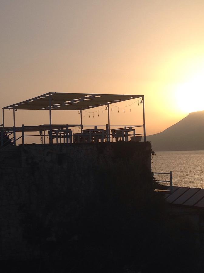 Korsanada Hotel Kaş Ngoại thất bức ảnh