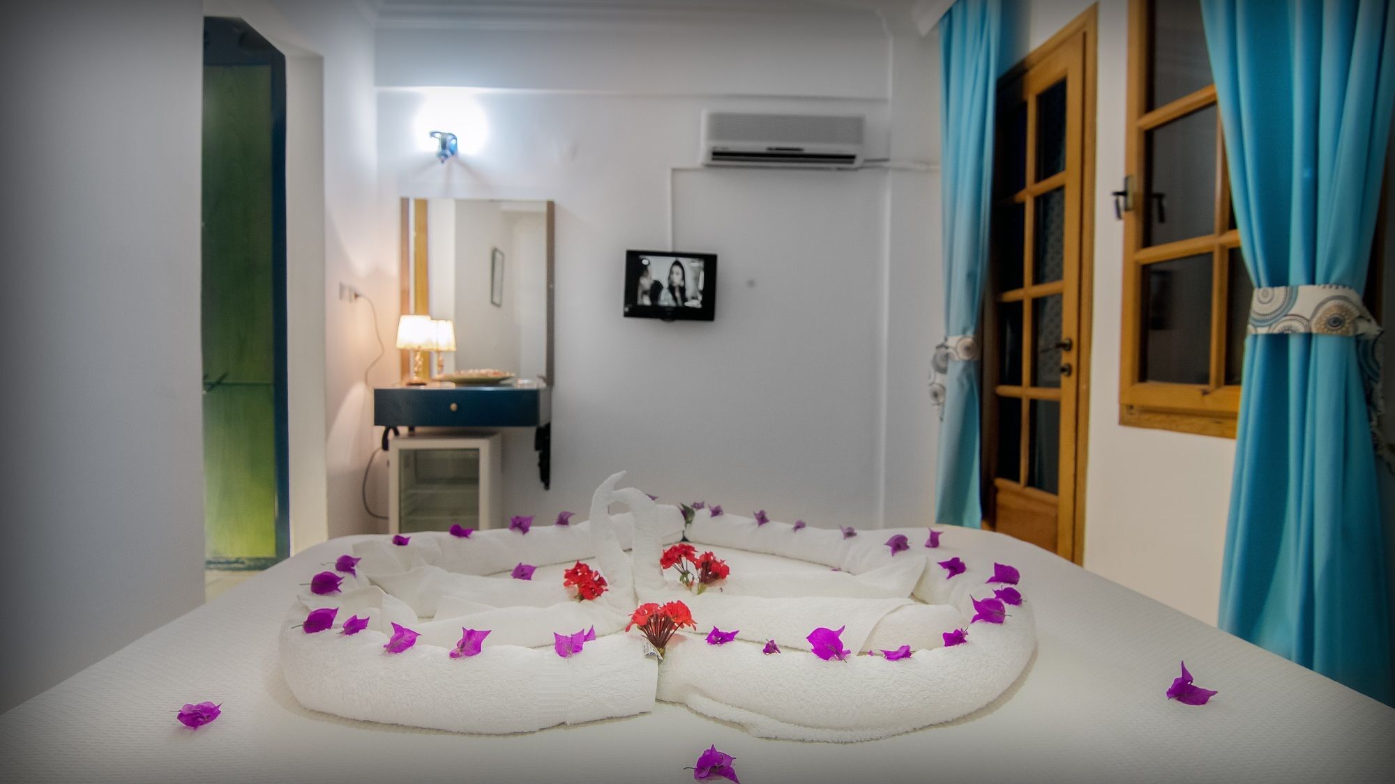 Korsanada Hotel Kaş Ngoại thất bức ảnh